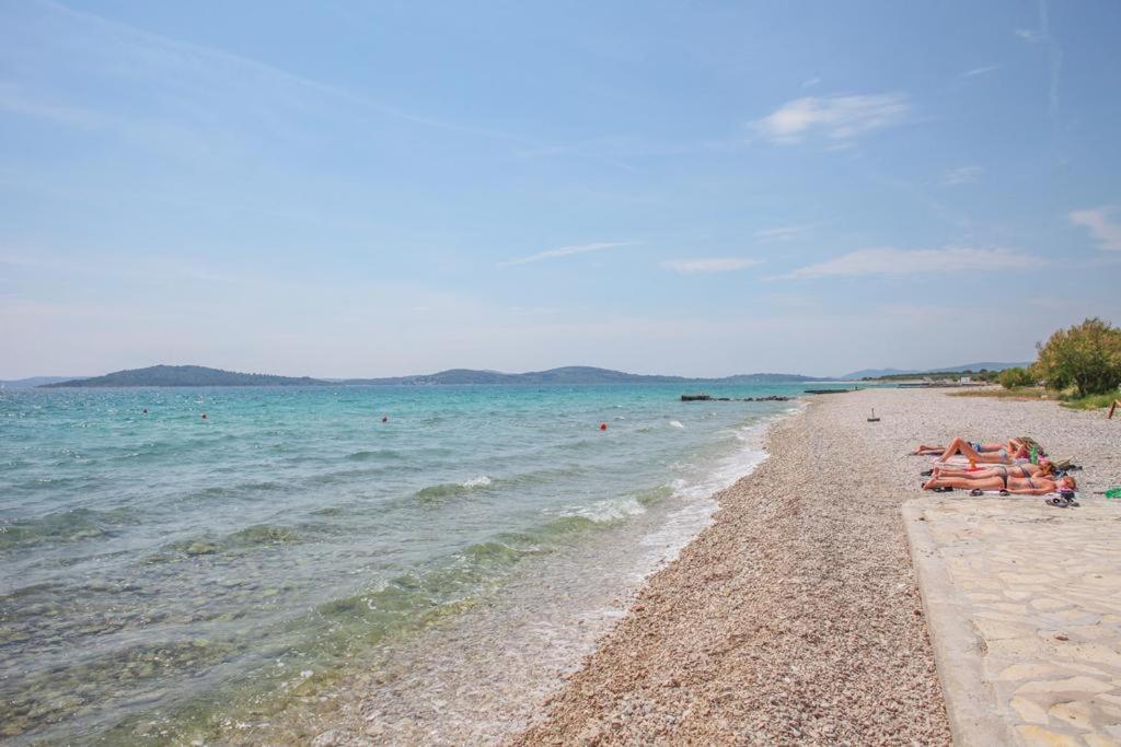 Apartment Tony - 2Bdr Beachfront Jadrija Εξωτερικό φωτογραφία