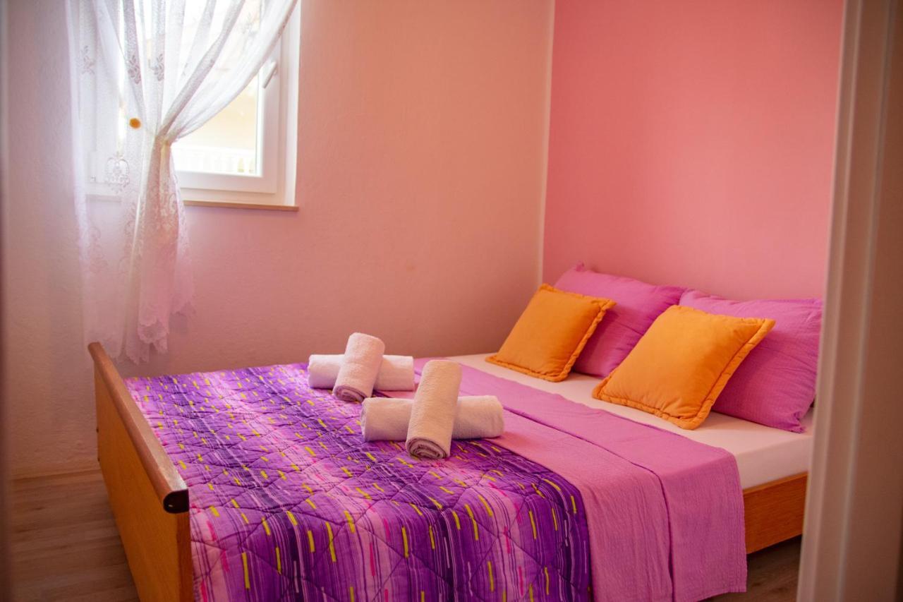 Apartment Tony - 2Bdr Beachfront Jadrija Εξωτερικό φωτογραφία